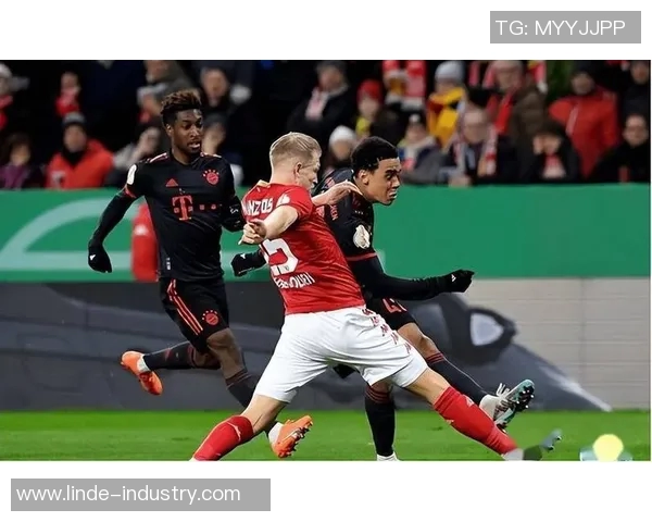 拜仁客场狭胜科隆坚守榜首位置稳如磐石 拜仁客场狭胜科隆坚守榜首位置稳如磐石