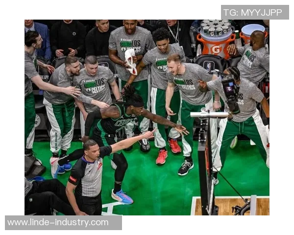 独行侠队全队状态神勇，豪取3连胜