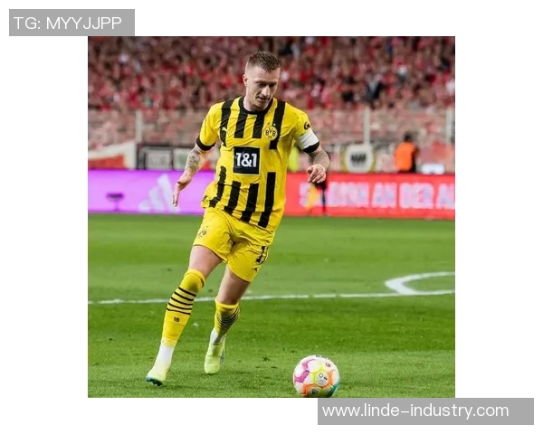 多特蒙德后防大将拉菲奇因伤缺阵，队内将遭遇后防困境