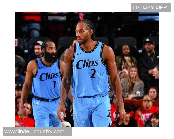 快船连胜四场,莱昂纳德无解表现助力球队再攀高峰 快船连胜四场,莱昂纳德无解表现助力球队再攀高峰