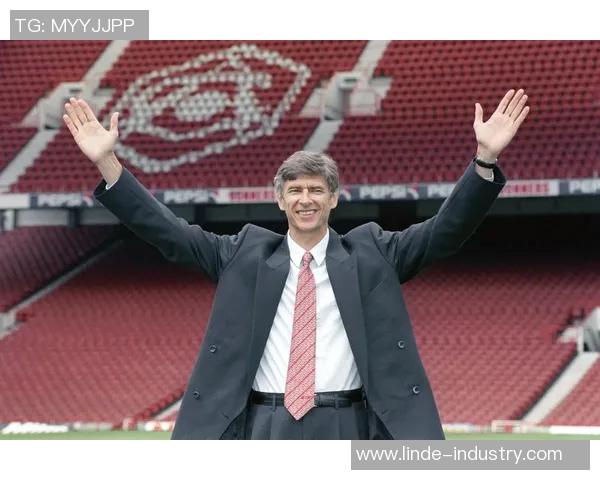 温格回归阿森纳，球队立即启动新赛季战术调整