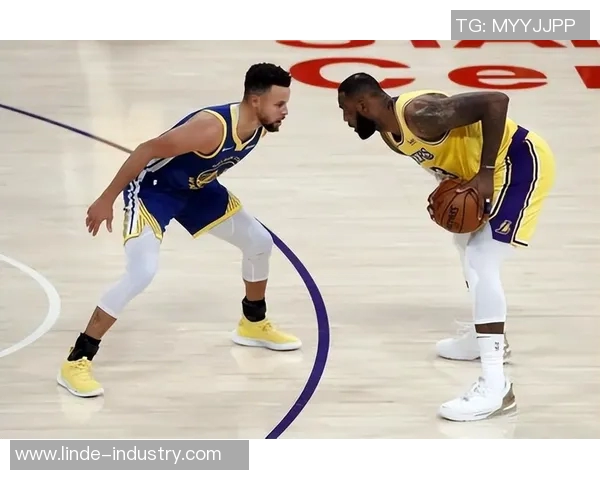 勇士主力伤愈回归,全明星组合再聚首,勇士队重新起航 勇士主力伤愈回归,全明星组合再聚首,勇士队重新起航